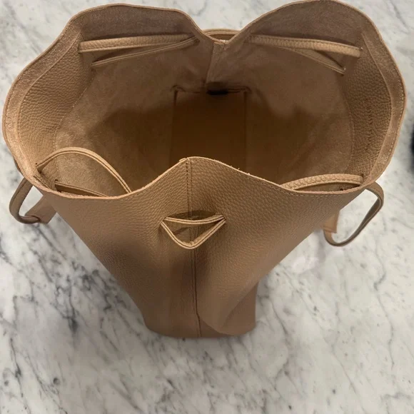 NEW EXCELLENT 8 Other Reasons Anthropologie Tan Vegan Leather Tote Bag - Picture 3 of 7